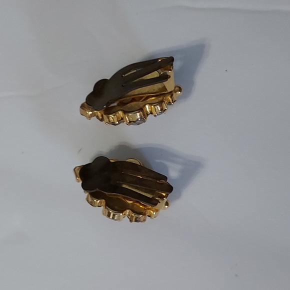 Clip On Rhinestone Earrings 1 inch H x over 1/2 inch across - Picture 3 of 3